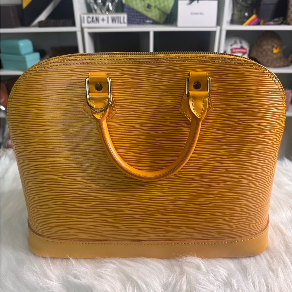 SOLD LV Alma Yellow Epi Leather Handbag - Picture 3 of 17